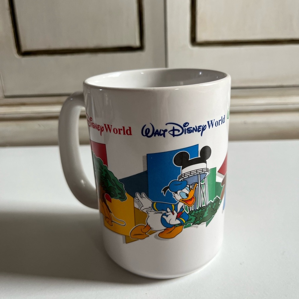 Disney Four Parks One World Mom Mug Coffee Cup Mickey Mouse Goofy Donald Duck